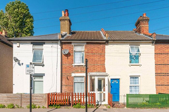 2 Bedroom Terraced House For Sale In Warren Road, Croydon, CR0