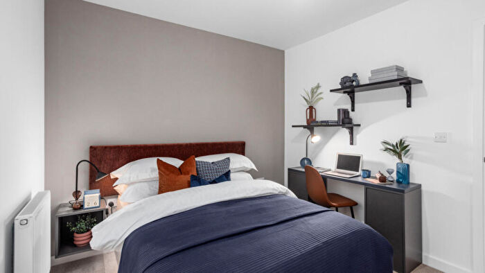 2 Bedroom Flat For Sale In Flagstaff Road, Reading, RG2