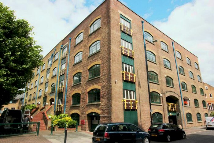 Apartment To Rent In Prusoms Island, Wapping High Street, Wapping, E1W
