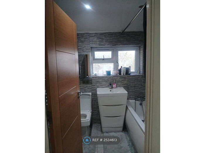 2 Bedroom Terraced House To Rent In Elmgrove Gardens, Harrow, HA1