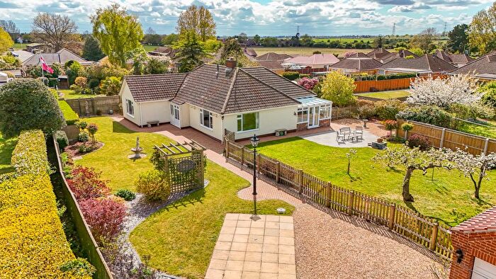 3 Bedroom Detached Bungalow For Sale In Orchard Grove, West Winch, Norfolk, PE33