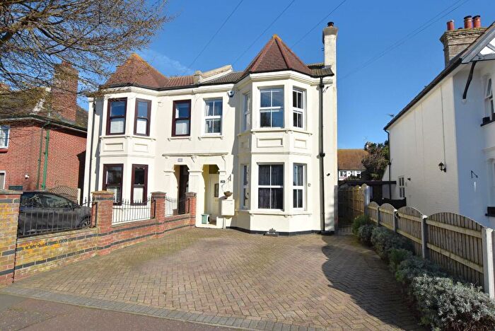 4 Bedroom Semi-Detached House For Sale In Vista Road, Clacton-on-Sea, CO15