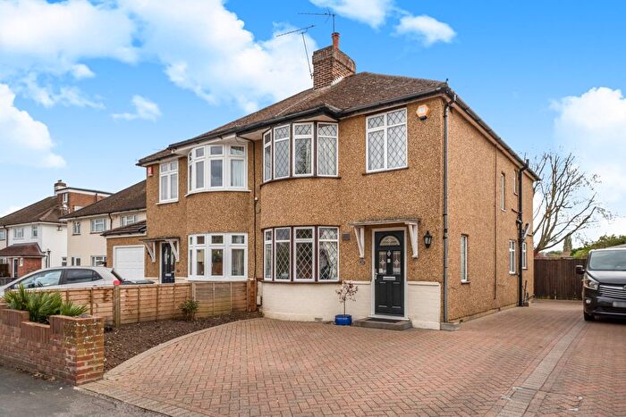 3 Bedroom Semi-Detached House For Sale In St Pauls Road, Staines-Upon-Thames, TW18