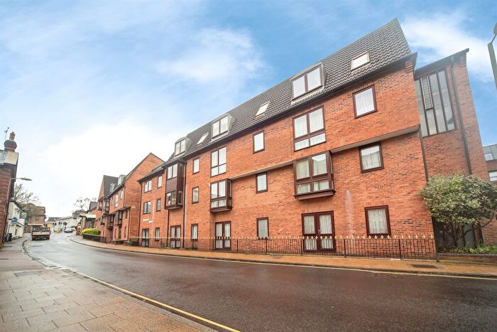 1 Bedroom Flat To Rent In Homerise House, Hyde Street, Winchester, SO23