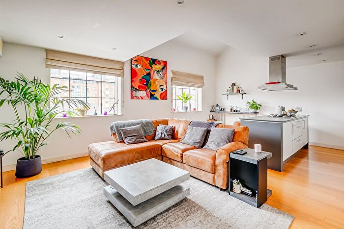 2 Bedroom Flat To Rent In Candlemakers Apartments, York Road, SW11