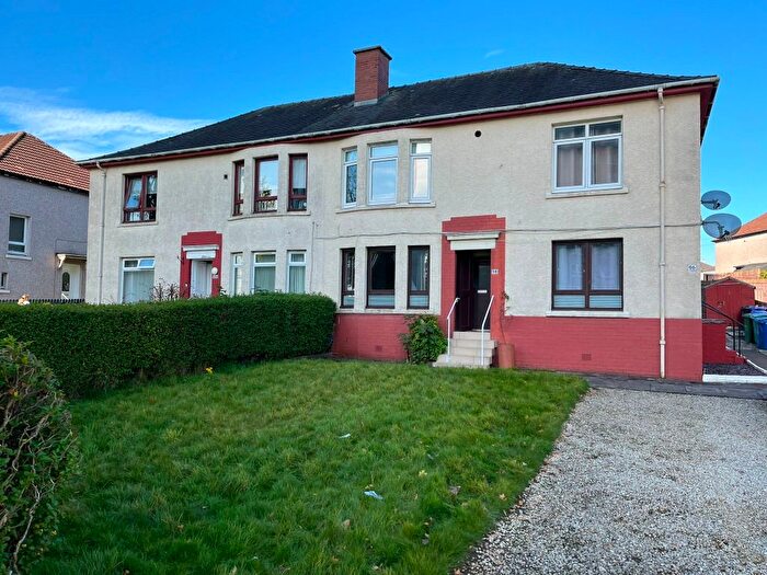 2 Bedroom Flat To Rent In Kirkton Avenue, Glasgow, G13