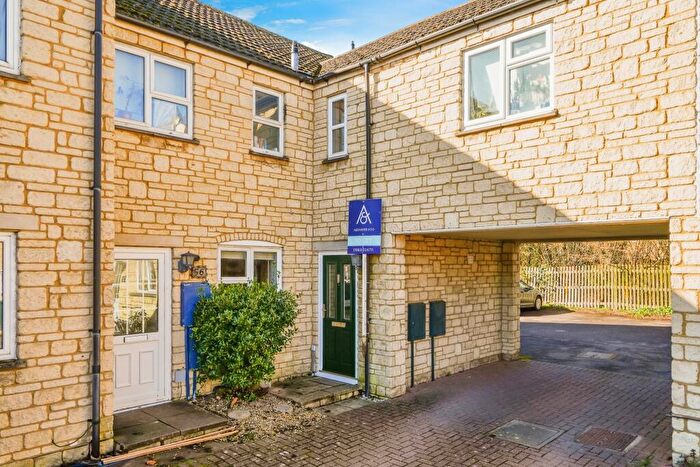 2 Bedroom Terraced House To Rent In Avocet Way, Bicester, OX26