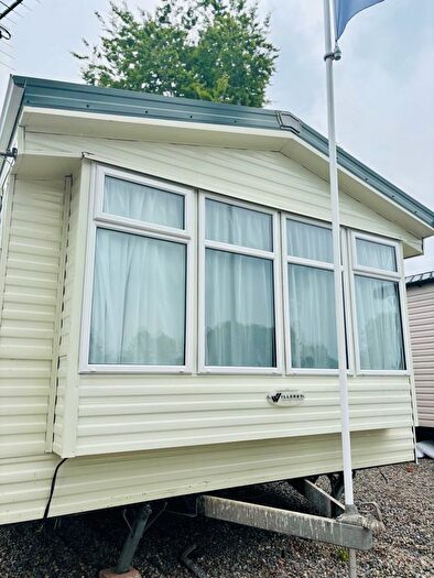 2 Bedroom Mobile/park Home For Sale In Kelso, TD5
