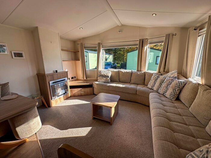3 Bedroom Park Home For Sale In Drimsynie Holiday Village, PA24