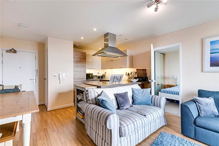 1 Bedroom Flat To Rent In Sky Apartments, Homerton Road, E9