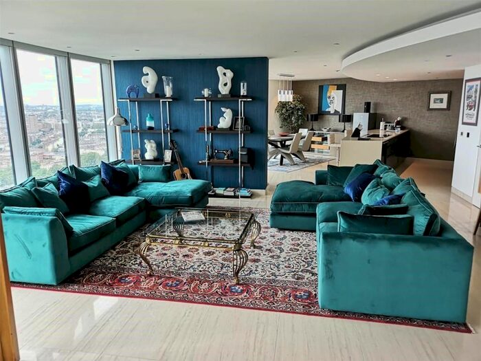 3 Bedroom Flat To Rent In St George Wharf, London, SW8