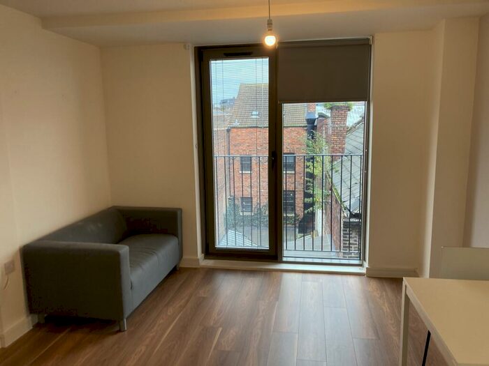 1 Bedroom Flat To Rent In (Block E), Slater Place, L1