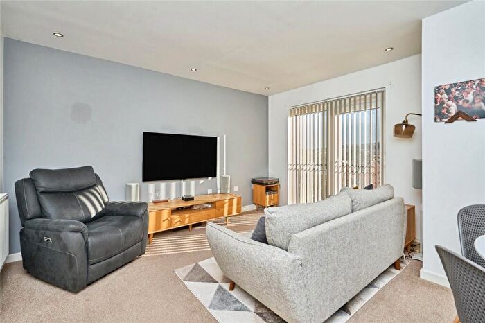 2 Bedroom Flat For Sale In Brickfield Close, Newport, Isle Of Wight, PO30