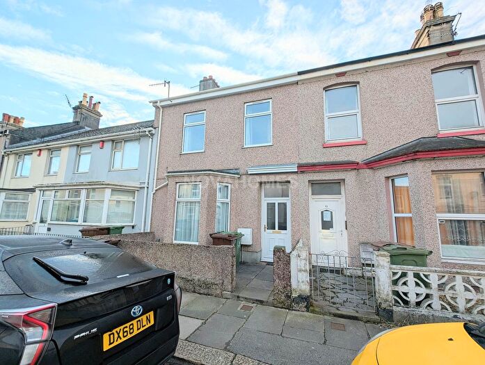 3 Bedroom Terraced House For Sale In Cromwell Road, Plymouth, PL4