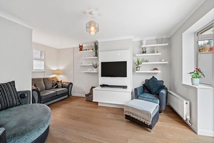 3 Bedroom Terraced House For Sale In John Cobb Road, Weybridge, KT13