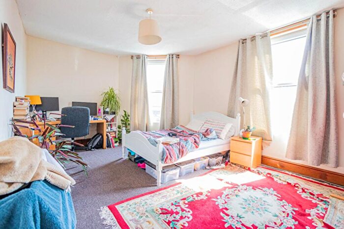 4 Bedroom Apartment To Rent In Gloucester Road, Horfield, Bristol, BS7