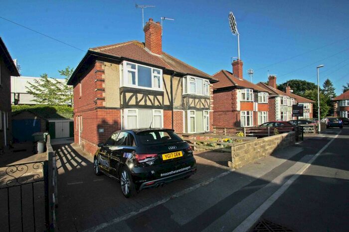 2 Bedroom Semi-Detached House To Rent In Greyshiels Avenue, Headingley, Leeds, LS6