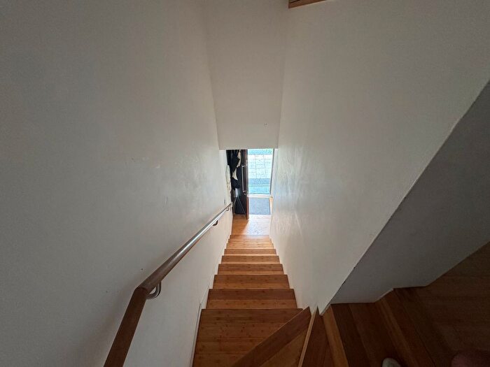 2 Bedroom Flat To Rent In Benyon Wharf, Hackney, E8