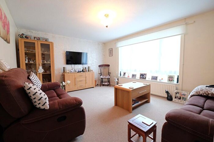 2 Bedroom Terraced House For Sale In Oldbury Close, Orpington, BR5