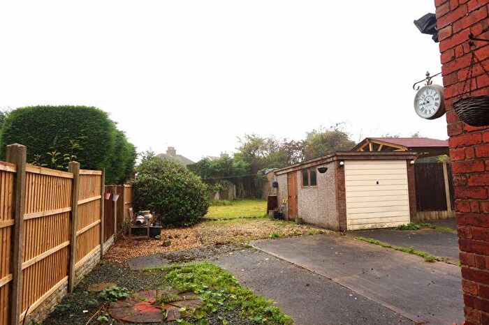3 Bedroom Semi-Detached House For Sale In Whinney Lane, Ollerton, NG22