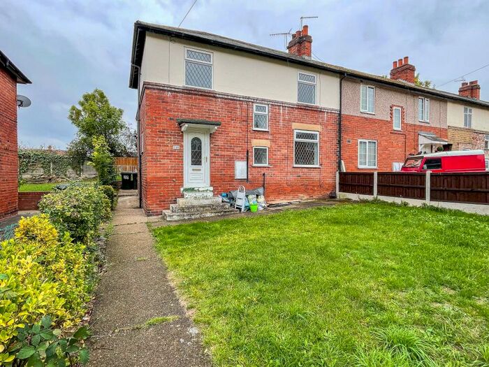 3 Bedroom Semi-Detached House To Rent In Coppice Road, Highfields, Doncaster, DN6