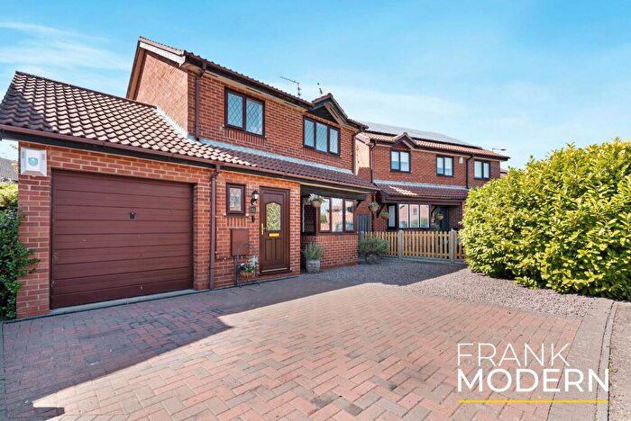 3 Bedroom Detached House For Sale In Kendal Close, Peterborough, PE4