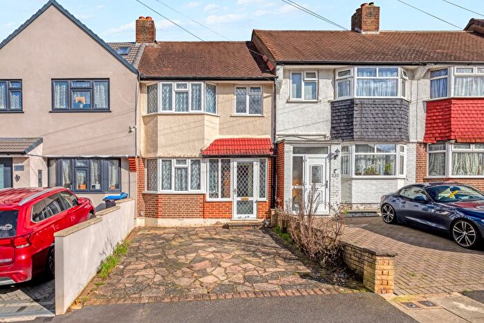3 Bedroom Terraced House For Sale In Lynmouth Avenue, Morden, SM4