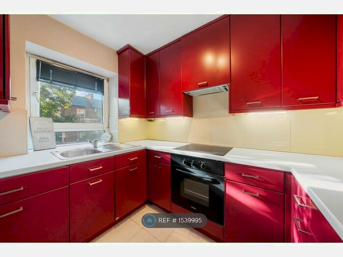 1 Bedroom Flat To Rent In Walkinshaw Court, London, N1