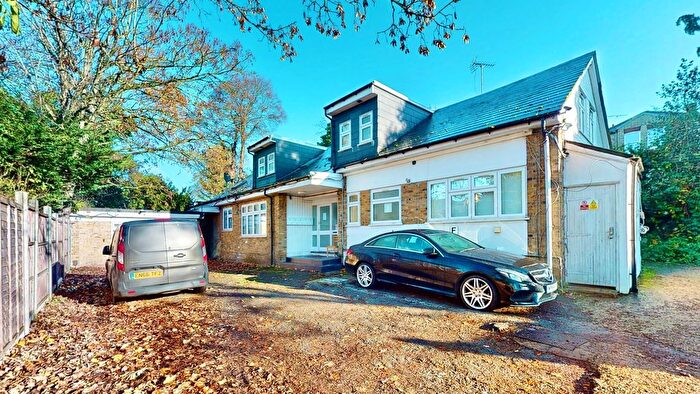 2 Bedroom Flat To Rent In Mountfield Road, London, N3