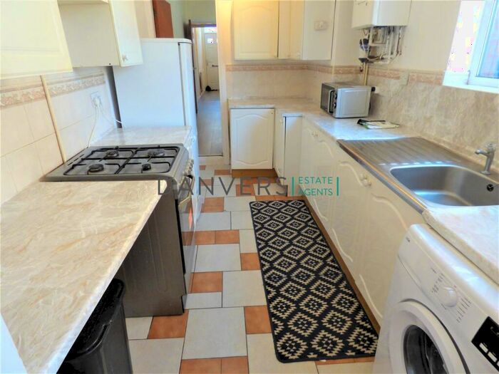 4 Bedroom Terraced House To Rent In Ullswater Street, Leicester, LE2