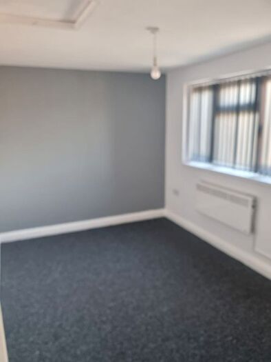 1 Bedroom Flat To Rent In West Bromwich Road, Walsall, WS1