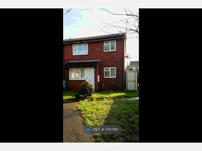 1 Bedroom End Of Terrace House To Rent In Geneva Close, Shepperton, TW17