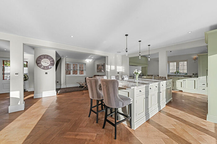 5 Bedroom Detached House For Sale In Church Road, Peldon, CO5
