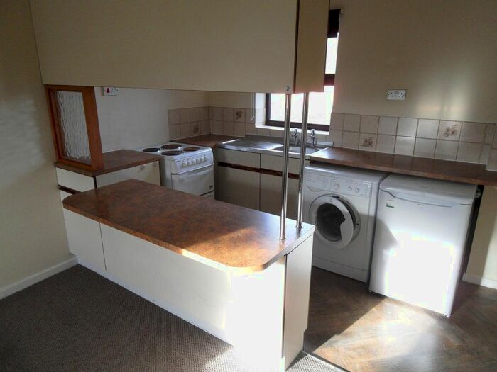 1 Bedroom Flat To Rent In Rogerstone Avenue, Penkhull, Stoke-On-Trent, ST4