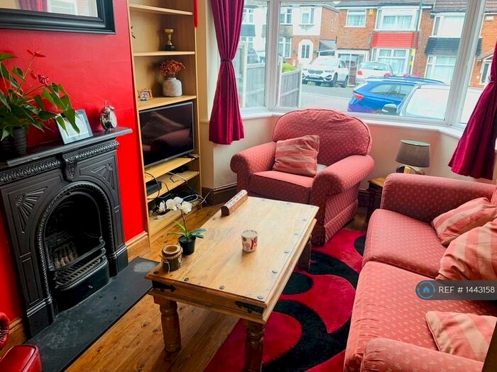 3 Bedroom Terraced House To Rent In Dunster Close, Birmingham, B30