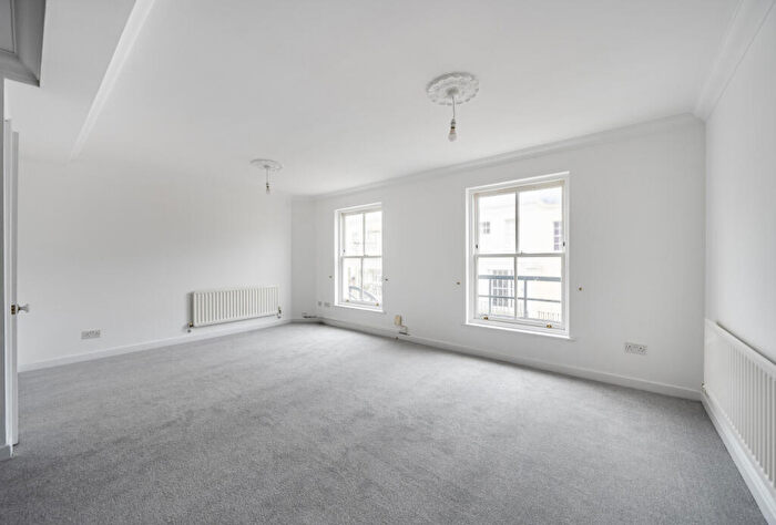 2 Bedroom End Of Terrace House For Sale In Grosvenor Place South, Cheltenham, Gloucestershire, GL52