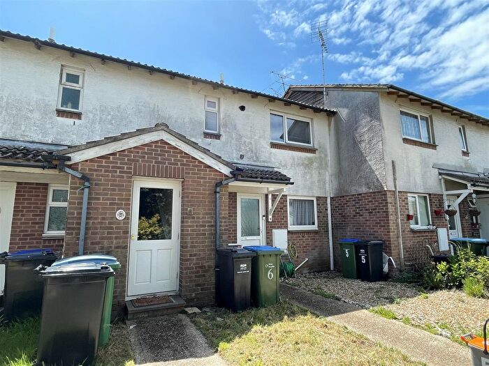 1 Bedroom Flat To Rent In Armada Way, Littlehampton, BN17