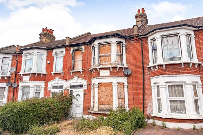 2 Bedroom Terraced House For Sale In Windsor Road, Ilford, Essex, IG1