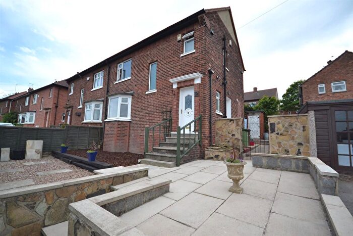 5 Bedroom Property To Rent In Langdale Drive, Wakefield, WF2