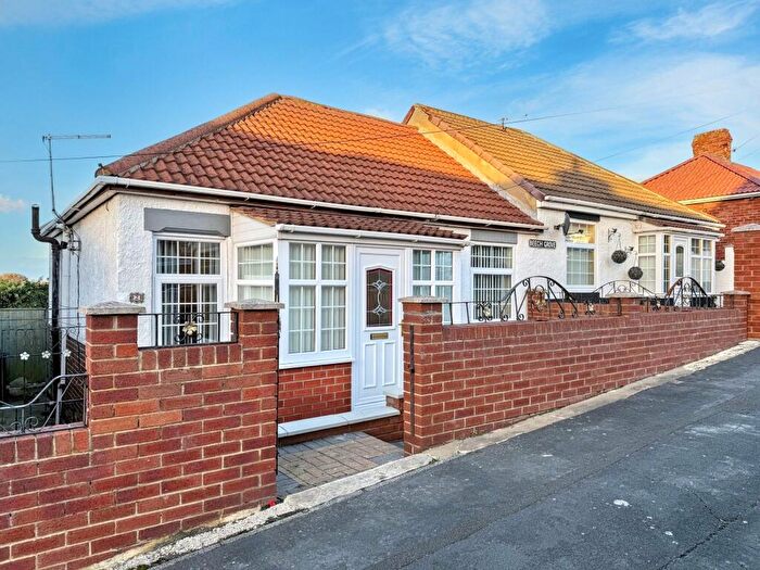 1 Bedroom Semi-Detached Bungalow For Sale In Beach Grove, Horden, Peterlee, Durham, SR8