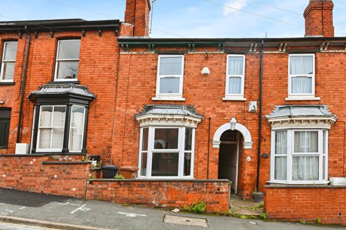 3 Bedroom Terraced House To Rent In Cheviot Street, LN2