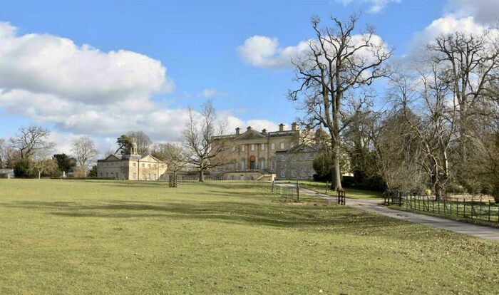 1 Bedroom Barn Conversion To Rent In East Wing, Kirtlington Park, Kirtlington, OX5