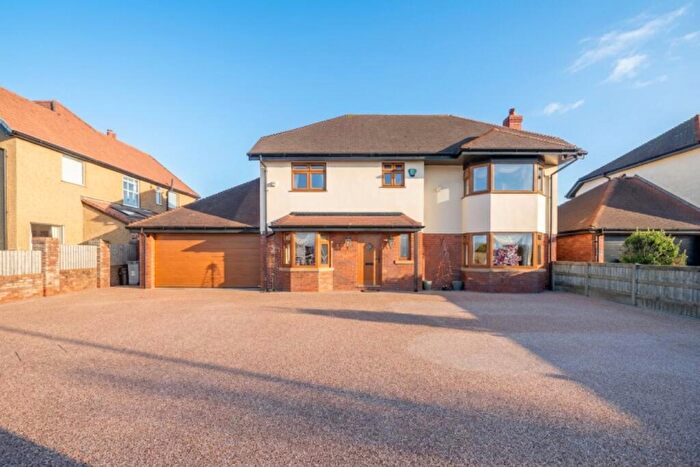 4 Bedroom Detached House For Sale In Meols Parade, CH47