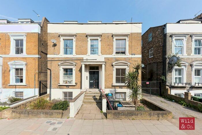 1 Bedroom Flat To Rent In Kenninghall Road, Hackney, E5