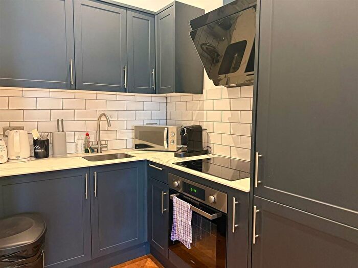 1 Bedroom Flat To Rent In Sillwood Terrace, Brighton, BN1