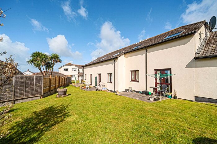 2 Bedroom Flat For Sale In Lilybridge Northam, Northam, Bideford, Devon, EX39