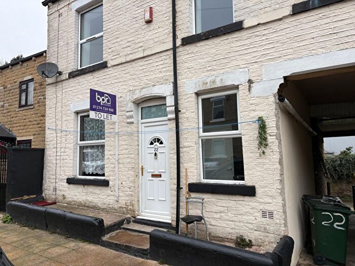 2 Bedroom Terraced House To Rent In Talbot St, Bradford, BD7