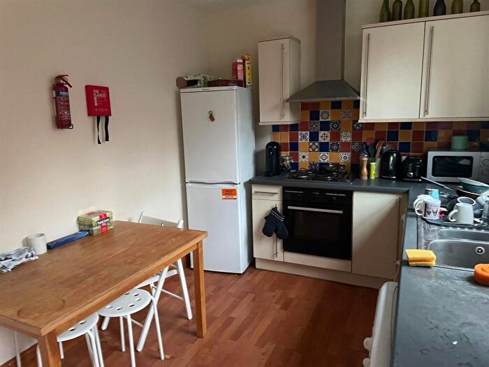 5 Bedroom Apartment To Rent In Granville Road North, Jesmond, NE2