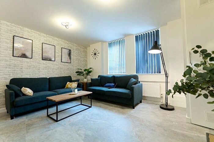 1 Bedroom Flat To Rent In Queen Street, Sheffield, S1