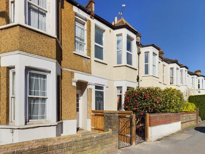 3 Bedroom Terraced House To Rent In Lower Road, Sutton., SM1